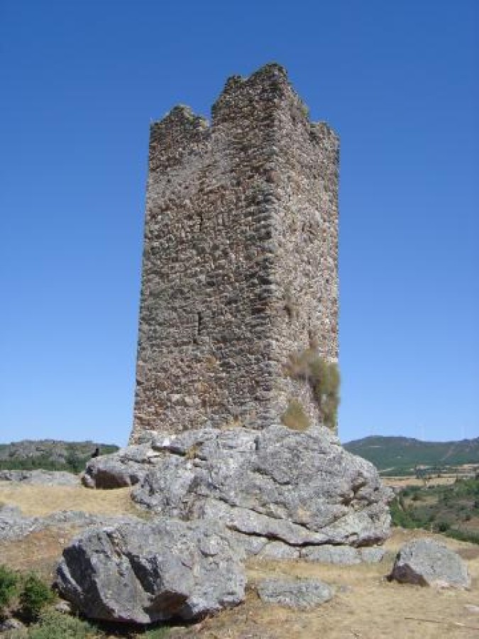 Requalificação do Castelo Medieval de Penas Róias - Mogadouro